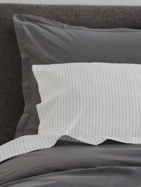 RiLEY Home  NWT Portugal Sateen Pillowcase Pair White Pinstripe Luxury Cotton